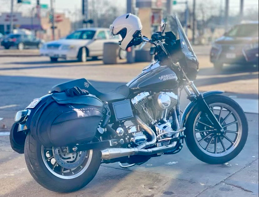Stealth Pipes exhaust system fitted to Harley Dyna – 1996–2005 stainless headers and muffler, side view