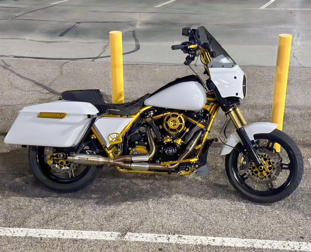 Stealth Pipes exhaust system fitted to Harley Dyna – 1996–2005 stainless headers and muffler, side view