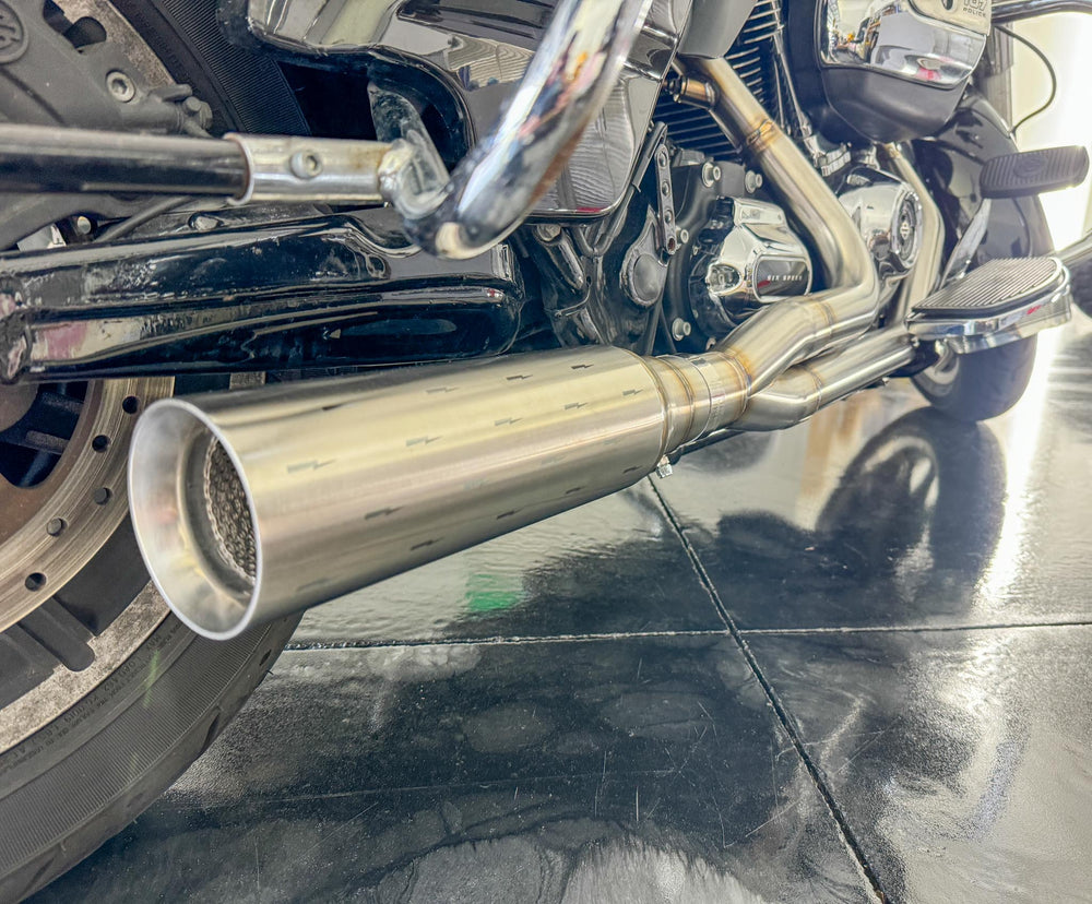Stealth Pipes Breacher muffler – polished stainless steel slip-on exhaust