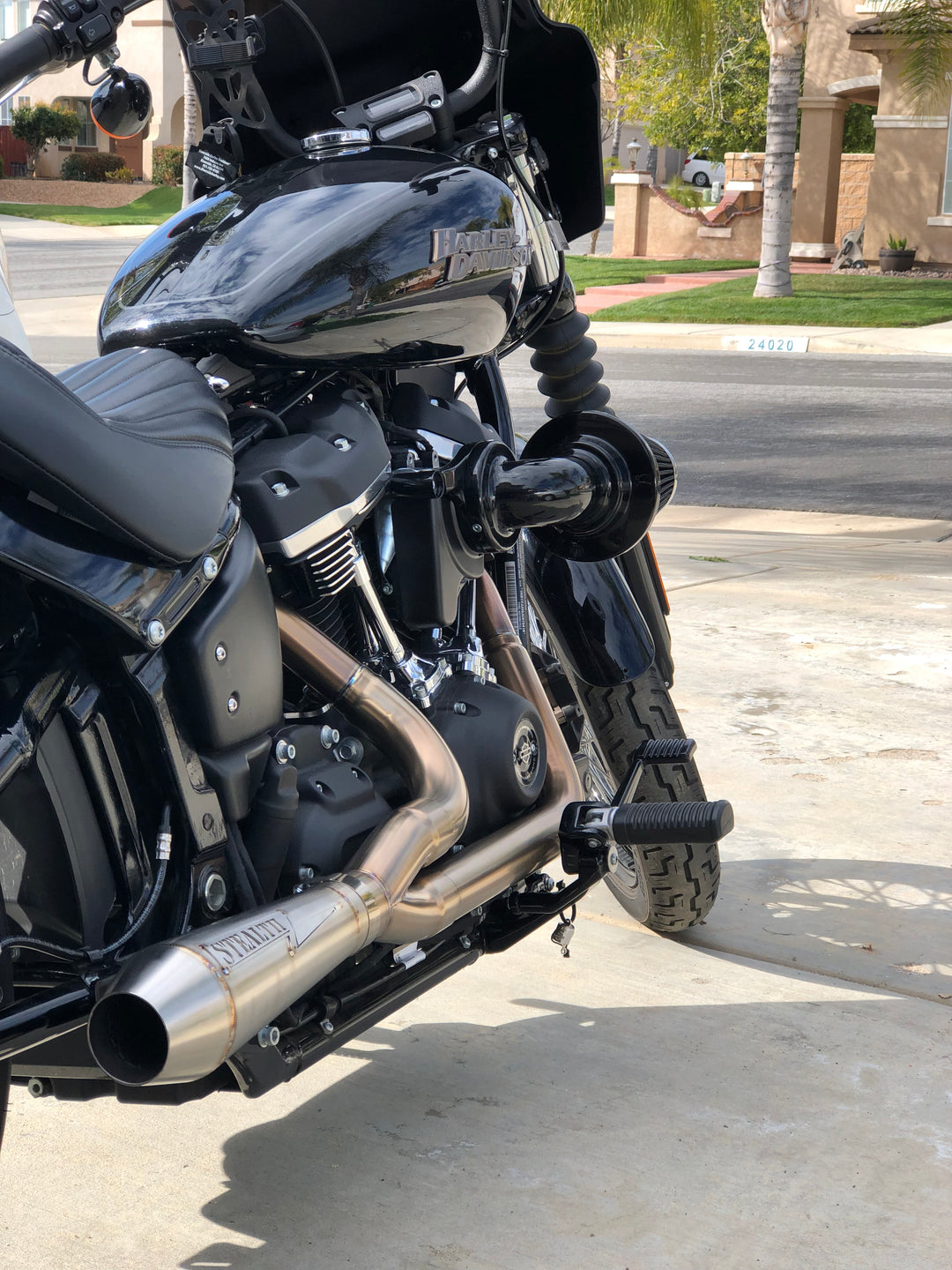 Stealth Pipes stainless exhaust system – 2017–2025 Harley Softail fitment, TIG welded