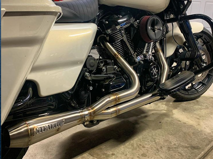 2017–2025 Harley M8 Bagger with Stealth Pipes stainless exhaust system – American-made performance upgrade